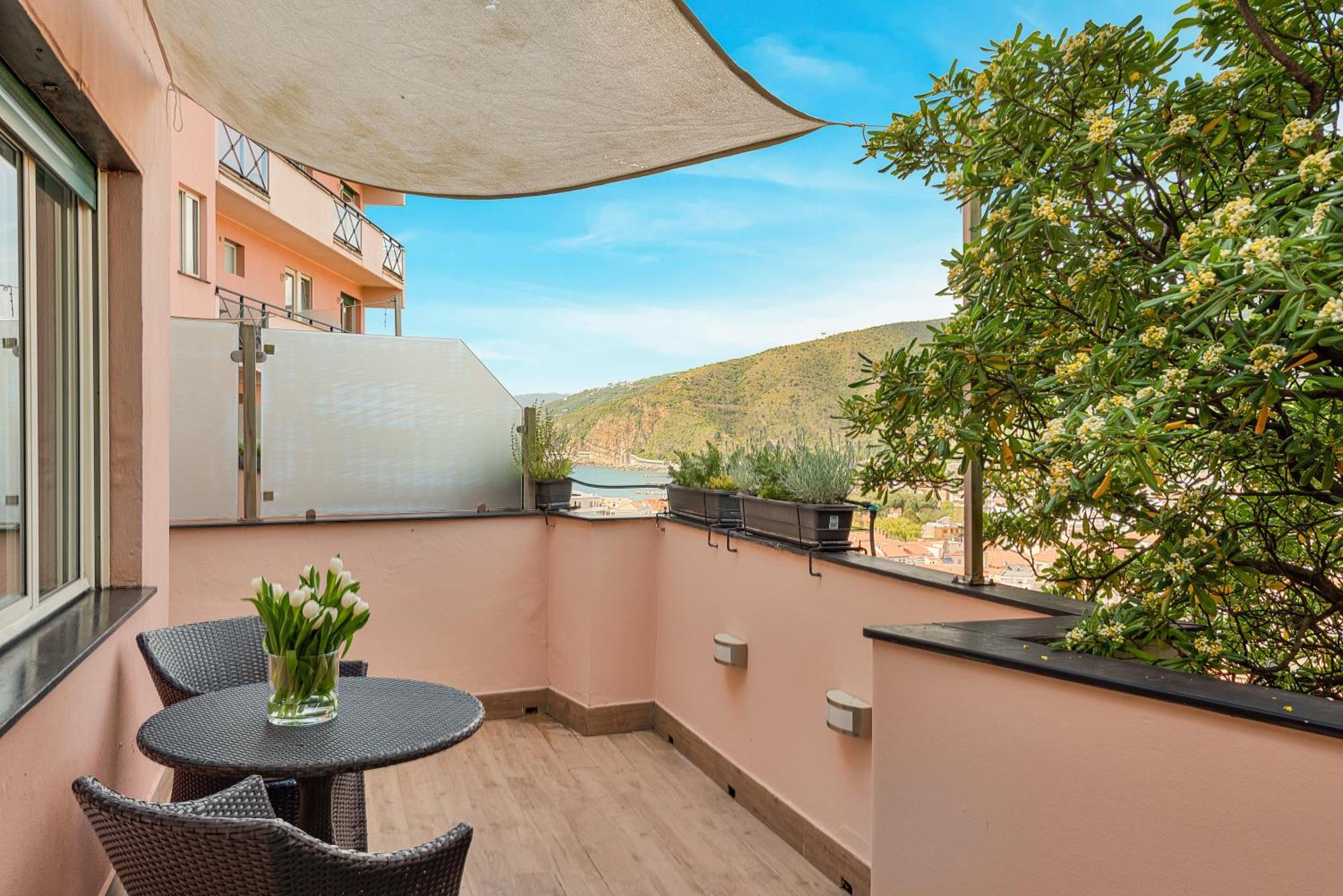 Hotel Vis A Vis Sestri Levante Luaran gambar
